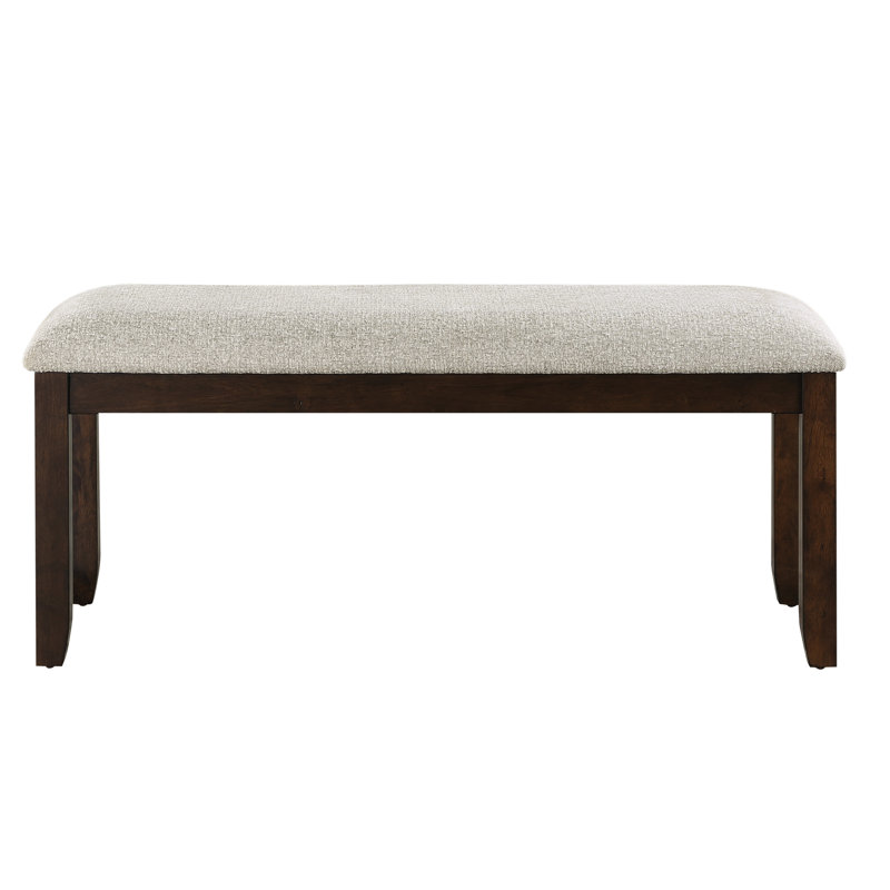 Banc revêtu de chenille cerise foncée pour une ambiance de salle à manger avec ambiance