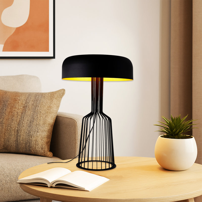 Lampe de table en métal