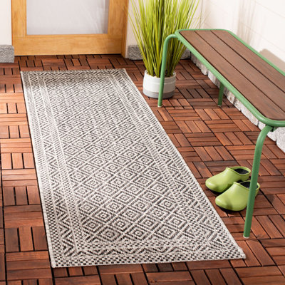 Amarien Geometric Grey Indoor / Outdoor Area Rug