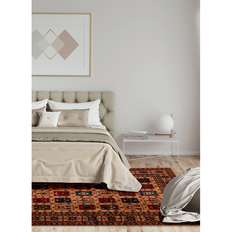 Tapis brun clair Teimani 6 pi 8 po x 9 pi 7 po