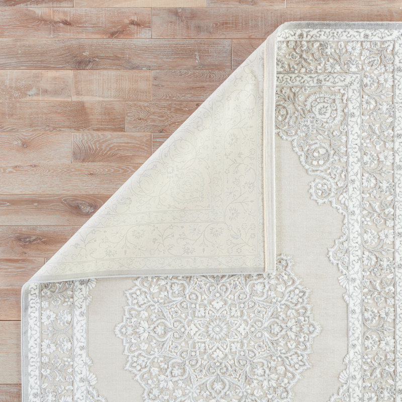 Amiyrah Oriental Indoor Rug, Rectangle 7'6" x 9'6"