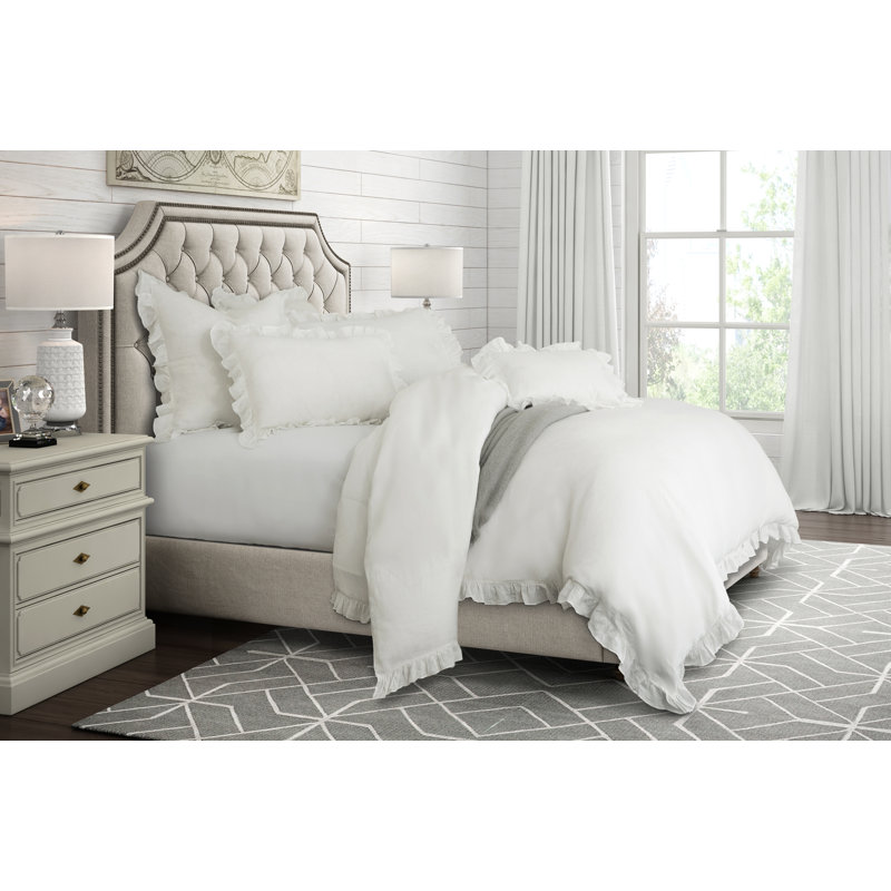 Cherry Hill Linen Duvet Set - White, Queen Duvet Cover + 4 Shams + 1 Pillow