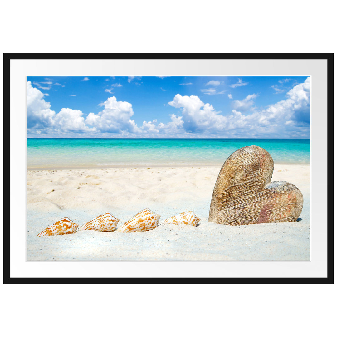 Gerahmtes Poster Sandstrand mit Muscheln