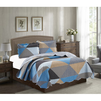 Suzy Polyester Geometric Shapes Quilt