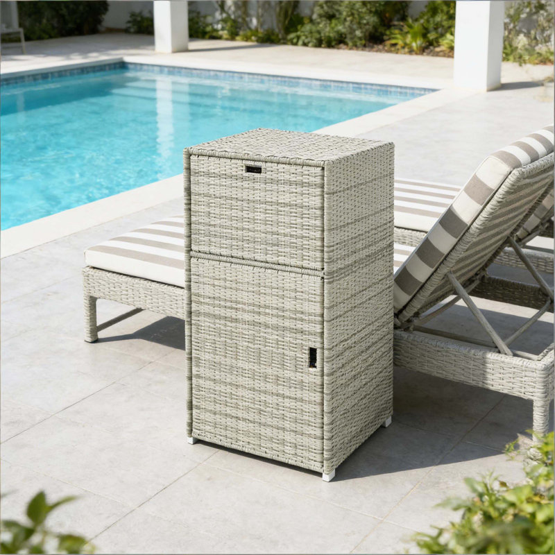 Meuble de rangement dédié près de la piscine, armoire de rangement pour serviettes autoportante