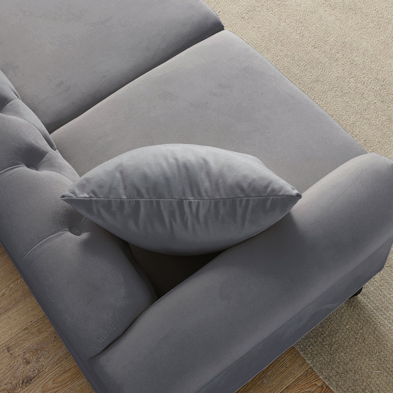 Canapé Chesterfield Meghans, Tissus performant Revolution gris, H 32 po x l 79 po x P 30 po