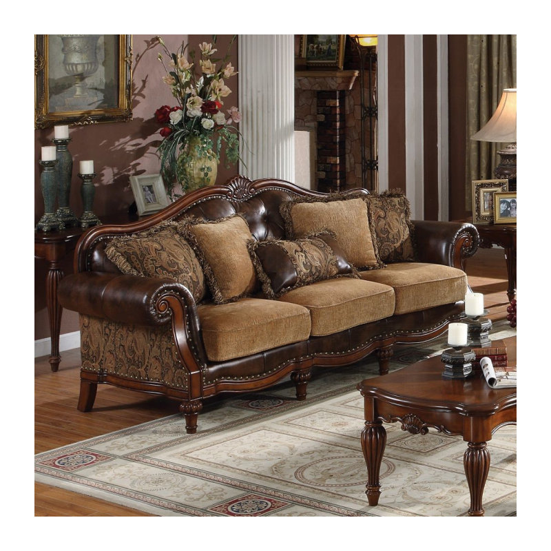 Dreena Traditional Sofa With Decorative Molding & 5 Accent Pillows