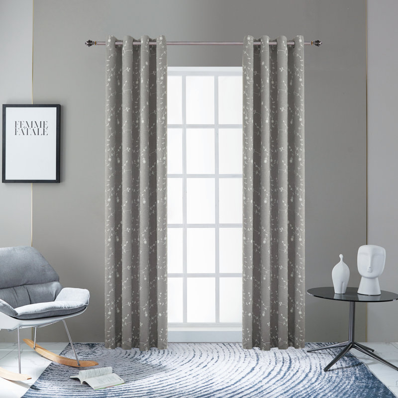 Panneau de rideau simple obscurcissant et isolant avec œillets Joy, Argent, l 50 po x L 84 po