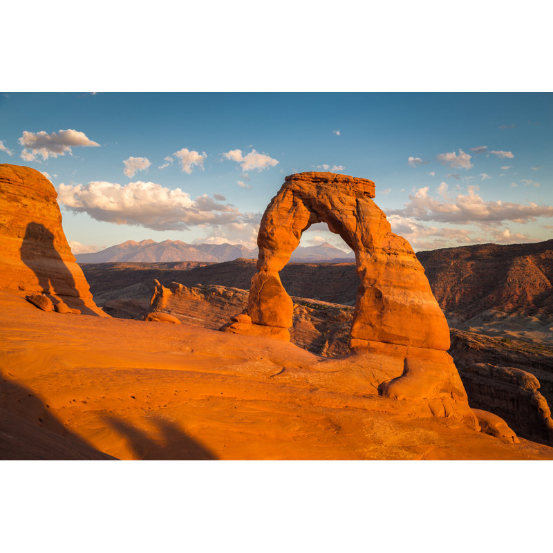 «Delicate Arch at Sunset» par Bluejaypoto - Photographie sur toile tendue, L 18 po x H 12 po