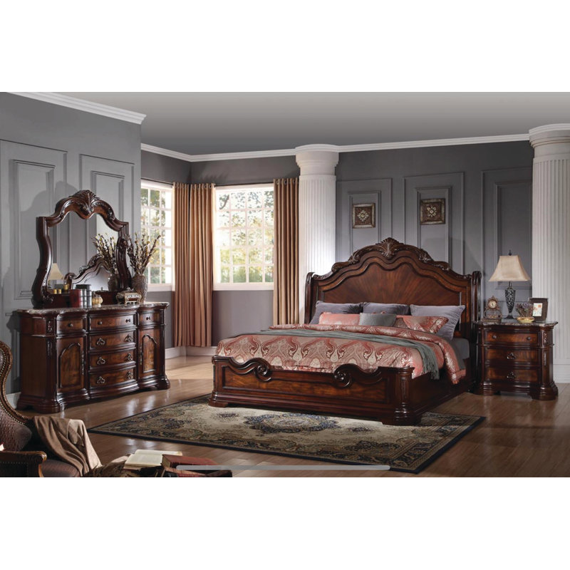 Windsor Crest Traditional 4-Piece Bedroom Set, King