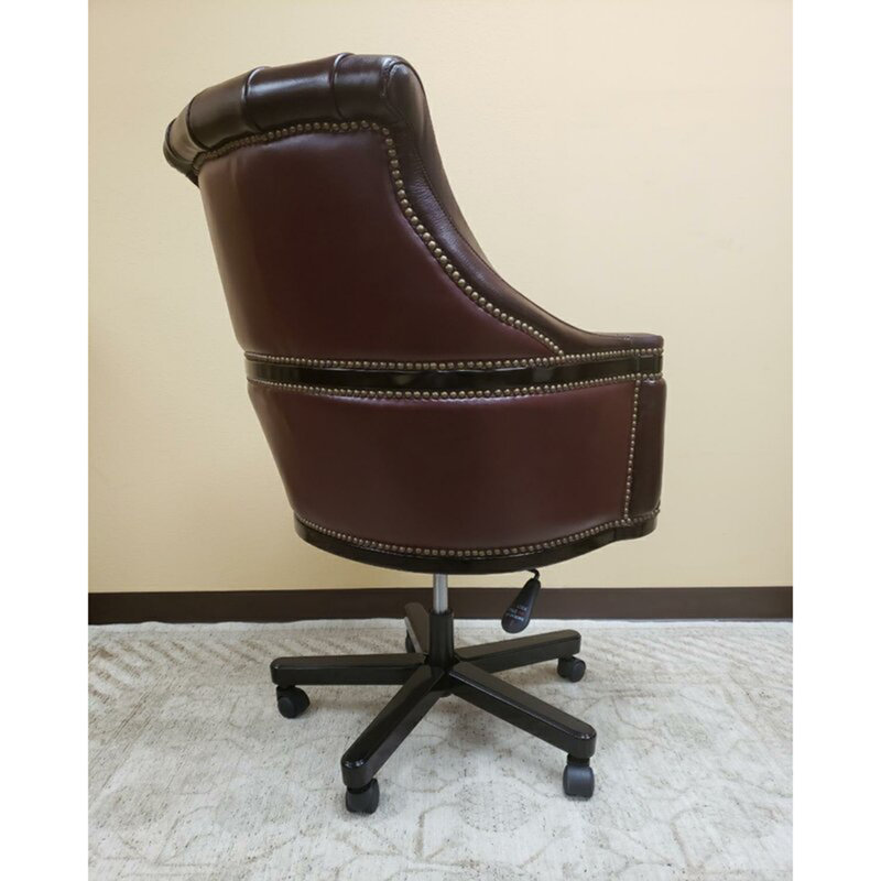 Soler Leather Swivel Executive Chair