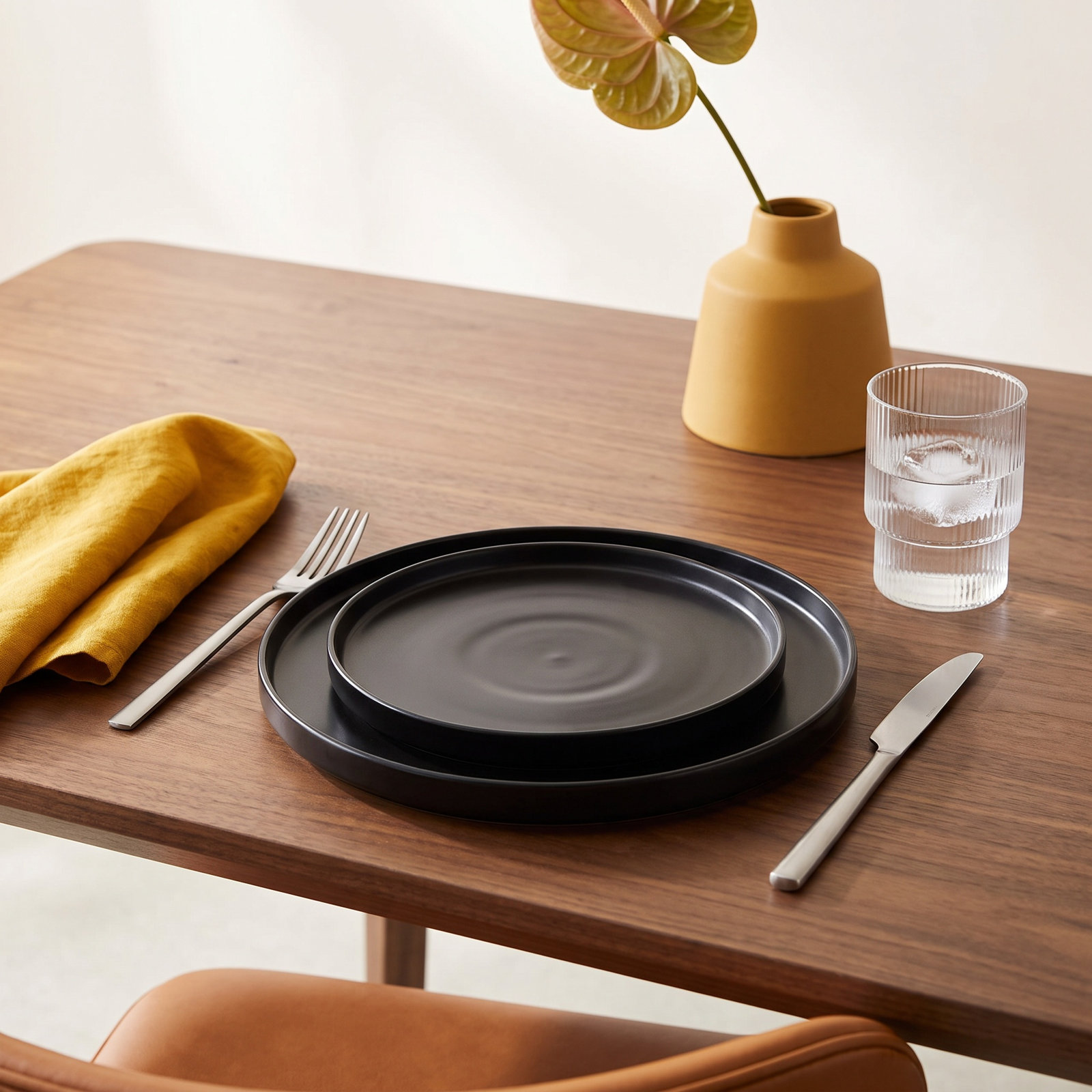 11" Dinner Plate, Black