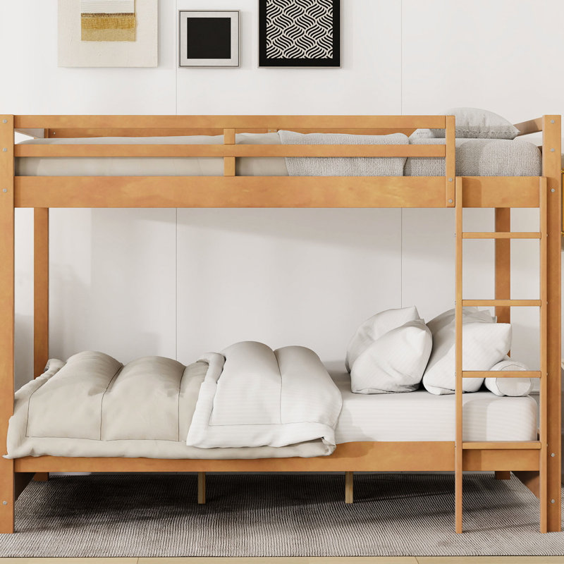 Bois, grand lit, lits superposés, construction, pin, peu encombrant, finitions en bois de la taille des chambres compactes, solide et économe pour caserne