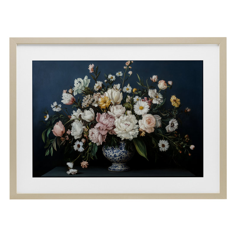 «Moody Blue Floral Vase», reproduction encadrée sous verre, design par Petal Prints Design, H 14 po x l 20 po