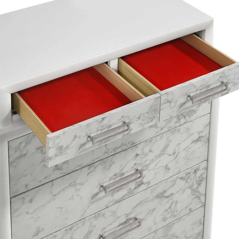 Novarayne Chest White