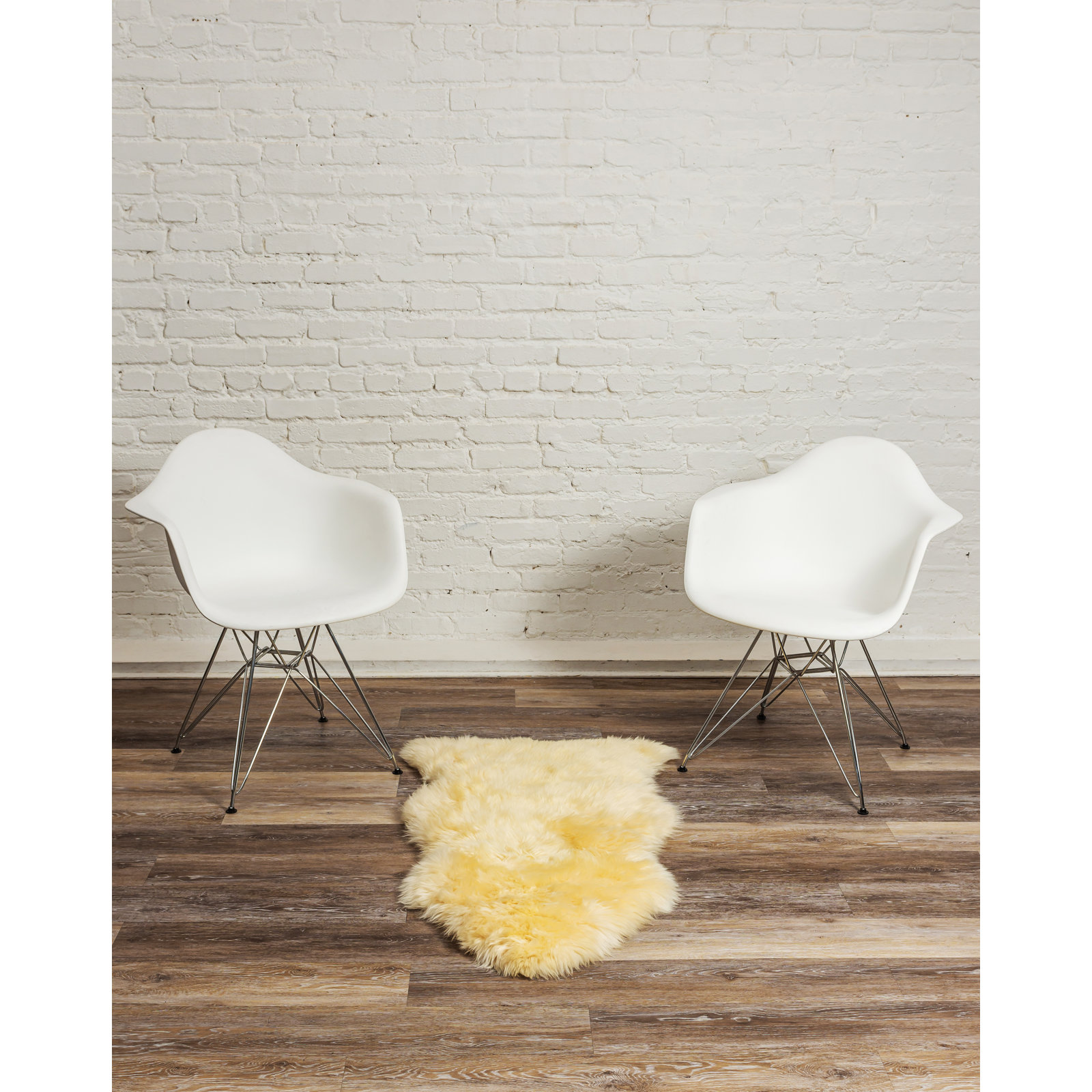 Izola Sheepskin Rug, 6' x 7'