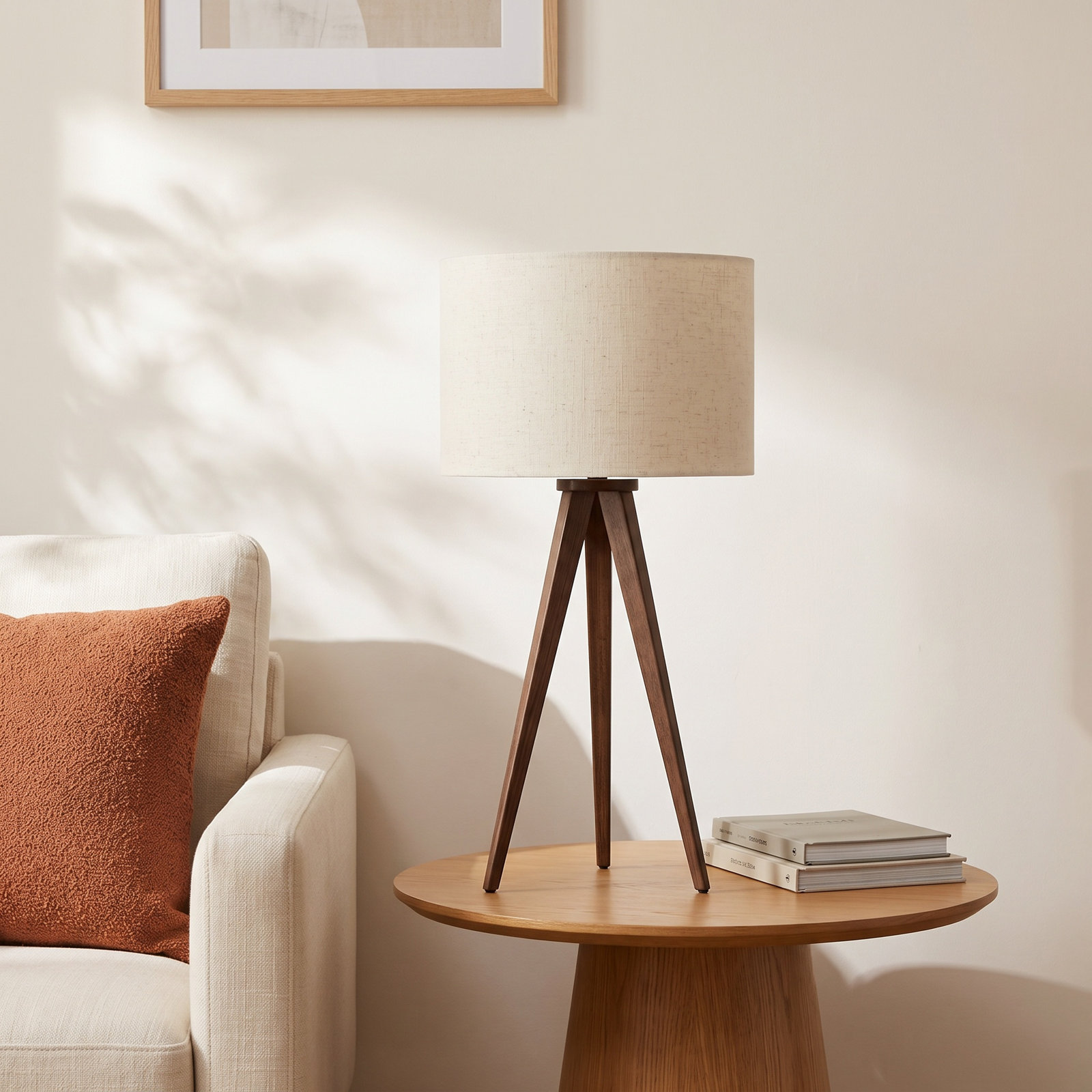 Cas Metal Tripod Lamp
