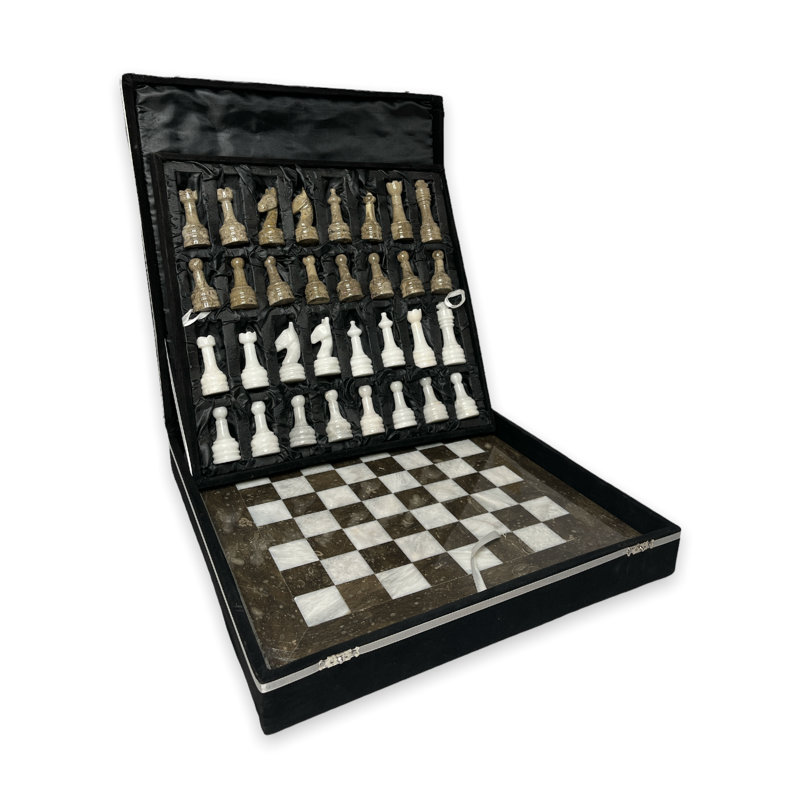 Ensemble d'échecs vintage en marbre avec boîte-cadeau par Marble Cultures