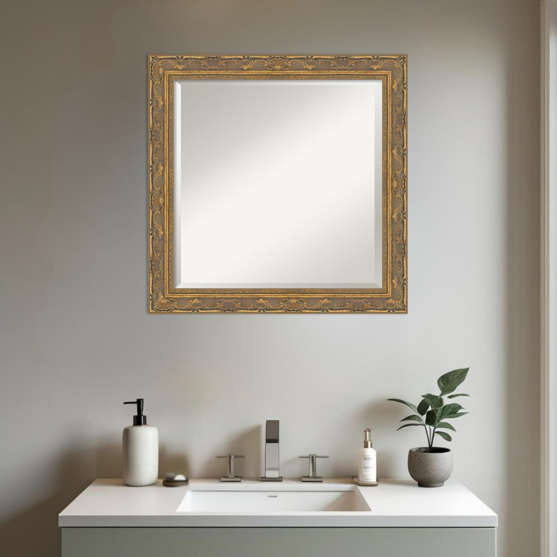 Miroir mural de salle de bain Filigree, 24,5 po x 24,5 po, Doré