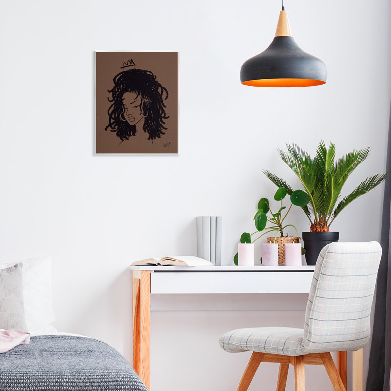 Plaque murale Liz avec couronne, design par Sierra Siler
