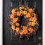 Couronne de soie BlazingDahlia, citrouille, gourde avec feuilles bourgogne et baies-893669776