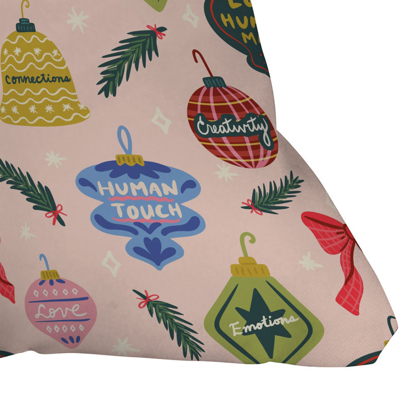 Coussin décoratif d'extérieur orné de décorations de Noël faites à la main, conçu par Spark Love., 26 po x 26 po
