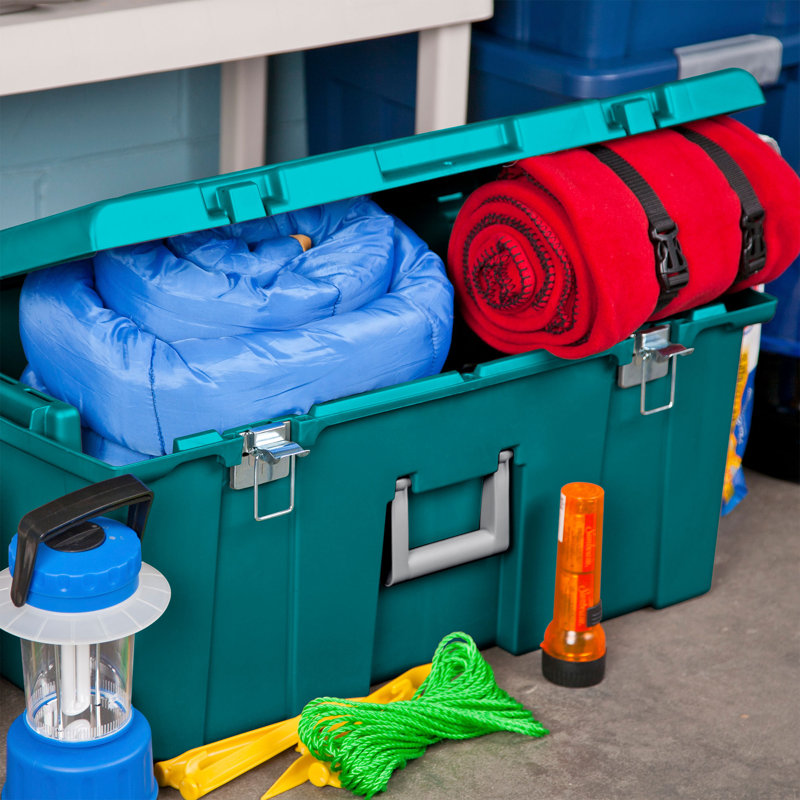 Rolling storage locker, Sterilite plastic utility container, Bleu sarcelle, 2
