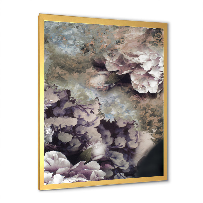 «Grunge Silk Nature Flower II», reproduction d'art sur toile, H 36 po x l 24 po x P 1 po, Cadre doré