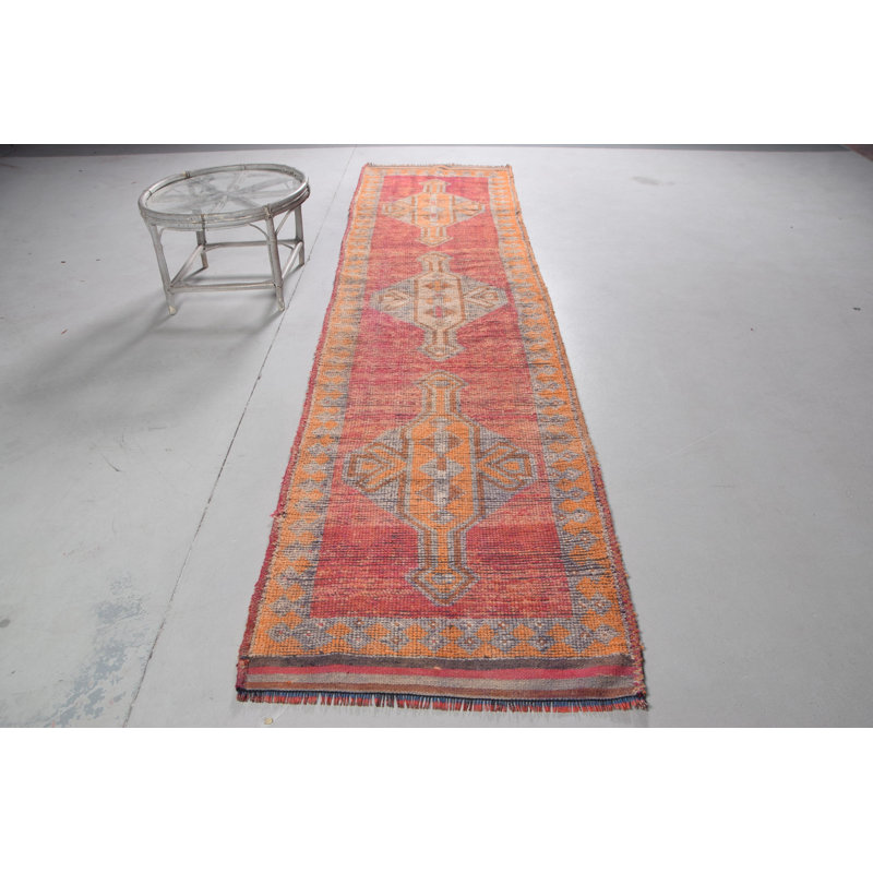 Tapis turc rétro Anatolian Herki en rouge pour le décor de salon intérieur et extérieur