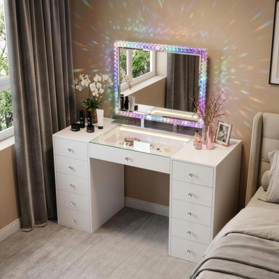 Deshira Dressing Table