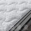 Matelas hybride 12 po dans une boîte, mousse viscoélastique imprégnée de gel rafraîchissant et matelas à ressorts ensachés, mi-ferme, 76 po x 80 po