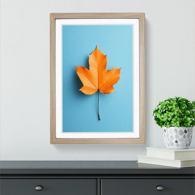 Leaf Minimalism Art - Framed Print
