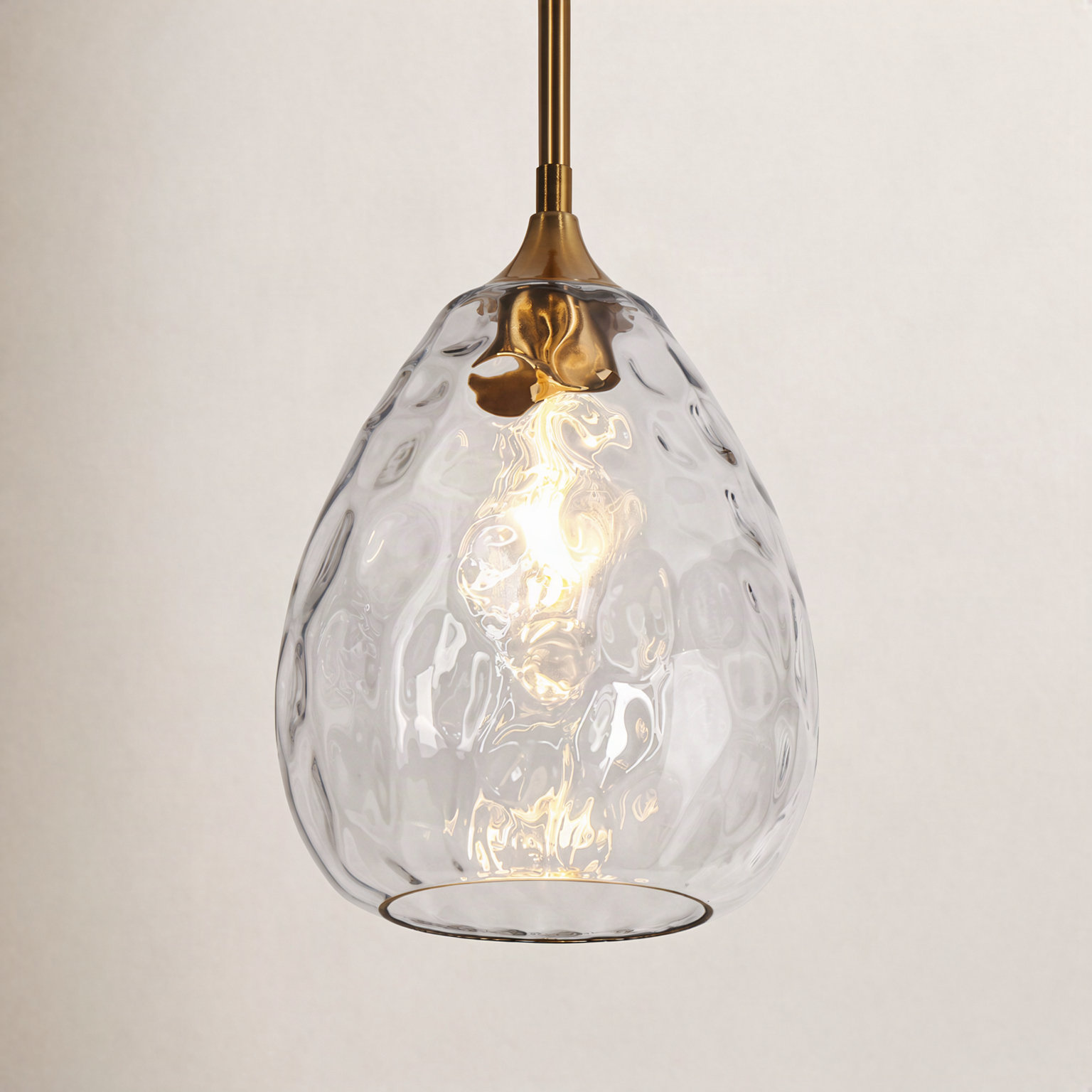 Alexandre Dimmable Single Light Pendant