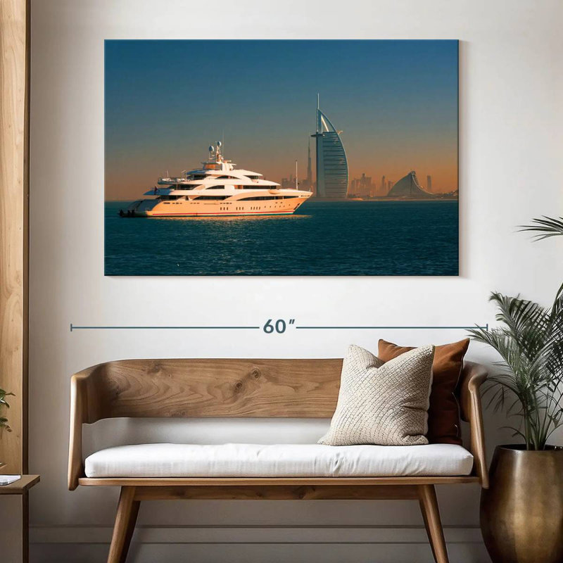 Nicci Yacht dans les eaux de Dubaï, H 34 po x l 51 po