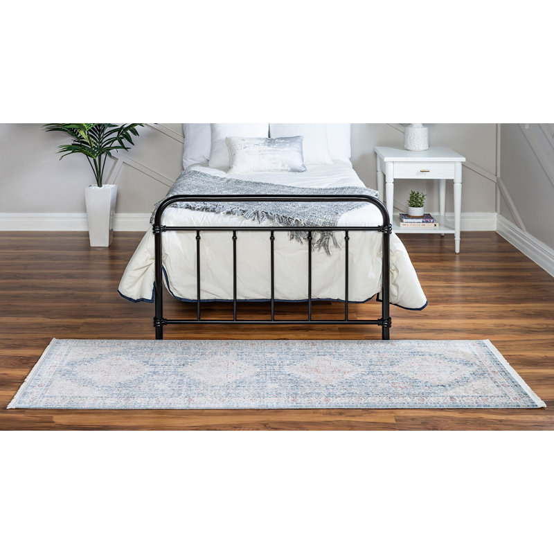 Gabbs Oriental Indoor Rug, Runner 2'7" x 10'