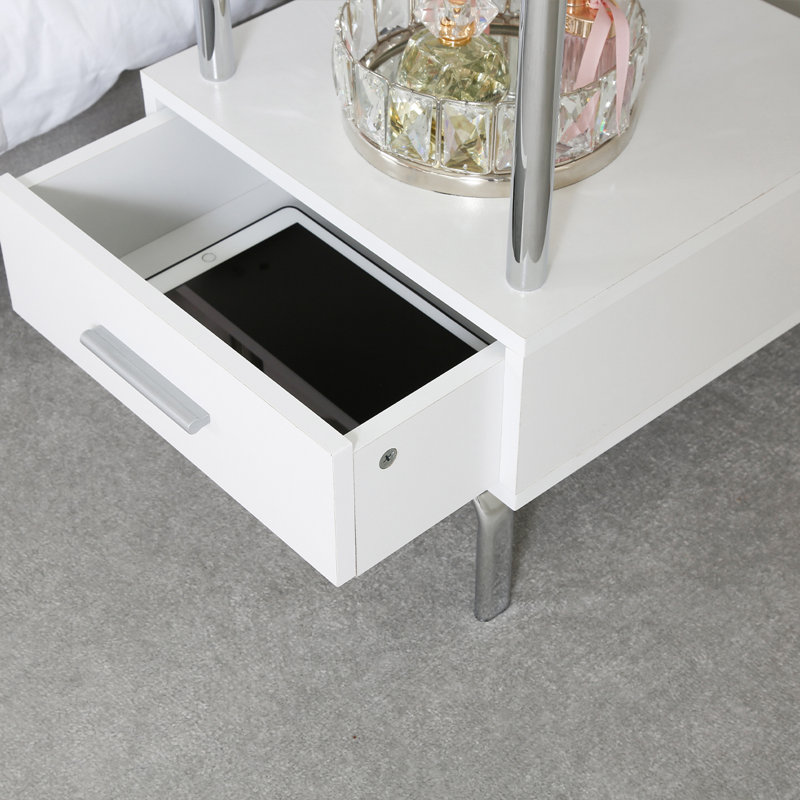 Paislee 40cm W Steel Bedside Table