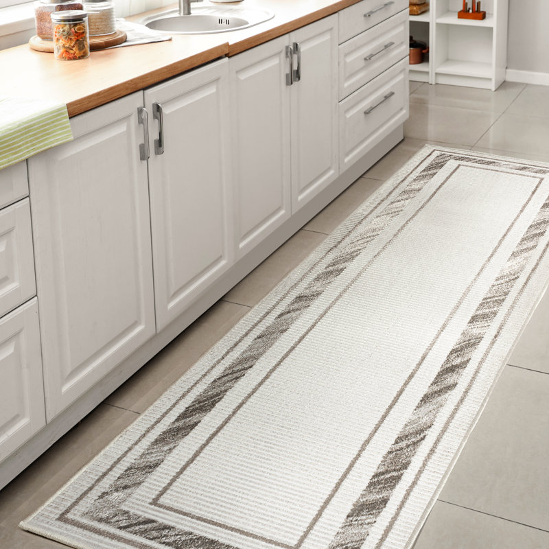 Tapis argenté / blanc Maythel, Tapis de couloir 2 pi x 8 pi