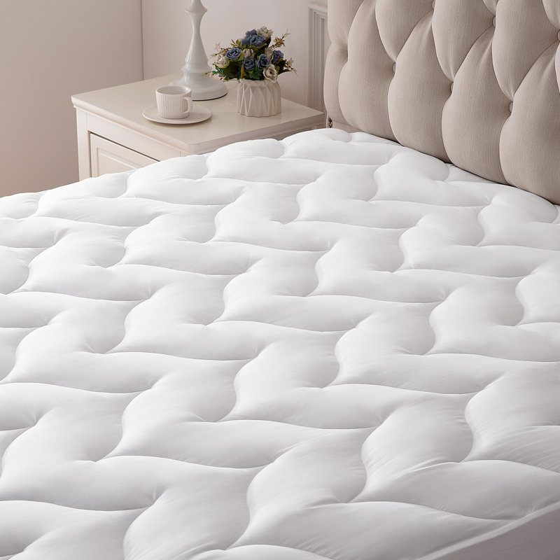 Down Alternative Mattress Pad, Quilted with Wheat Field Design, Deep Pocket, Full / Double
