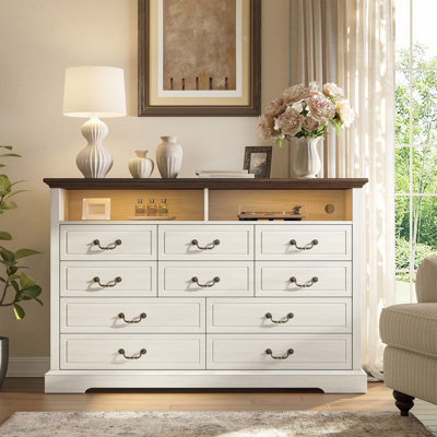 Commode en bois à 10 tiroirs de 55,25 po avec prises de courant et tablettes à éclairage DEL, armoire de rangement de style américain rétro pour la chambre à coucher et le salon