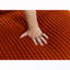 Canapé modulaire rembourré en L sans os avec repose-pieds et coussins-133675000