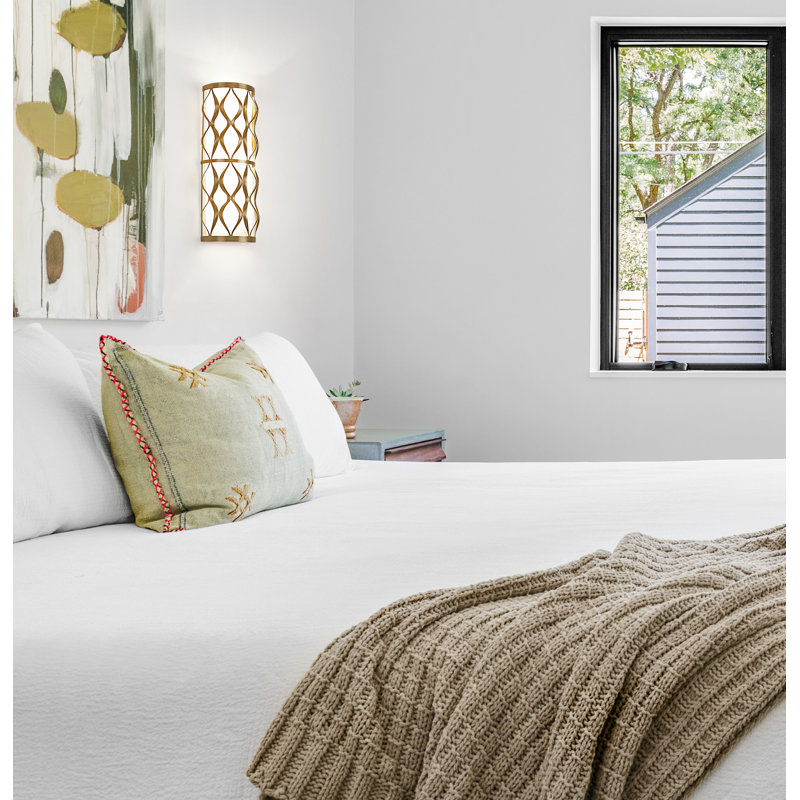 Reggi Steel Flush Mounted Sconce, Modern Gold