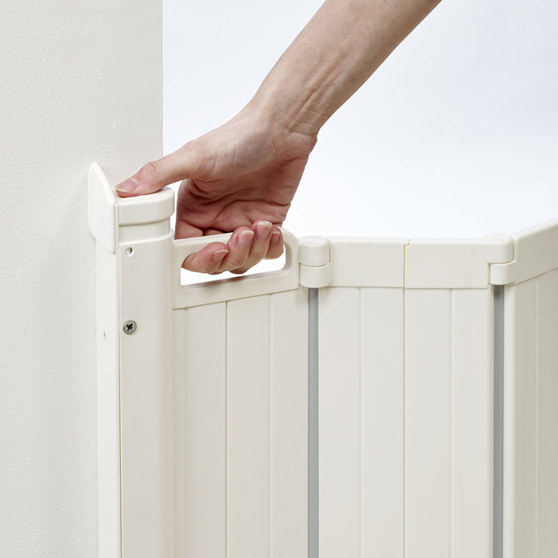 Plastic Adjustable Wall Mounted Pet Gate