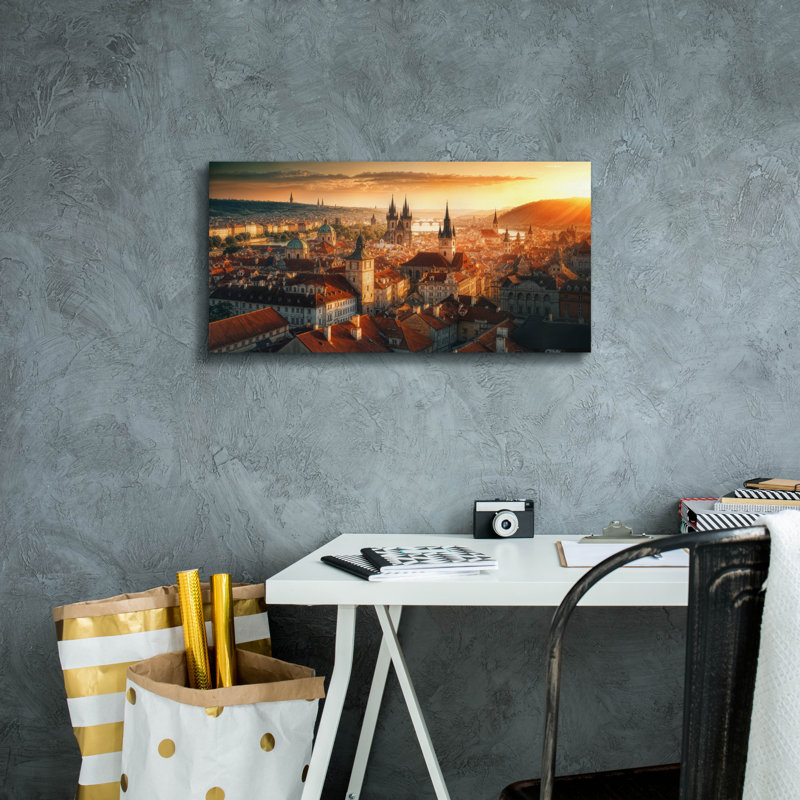 Art mural Maricela, "Prague Rooftops" par Rey Klimt