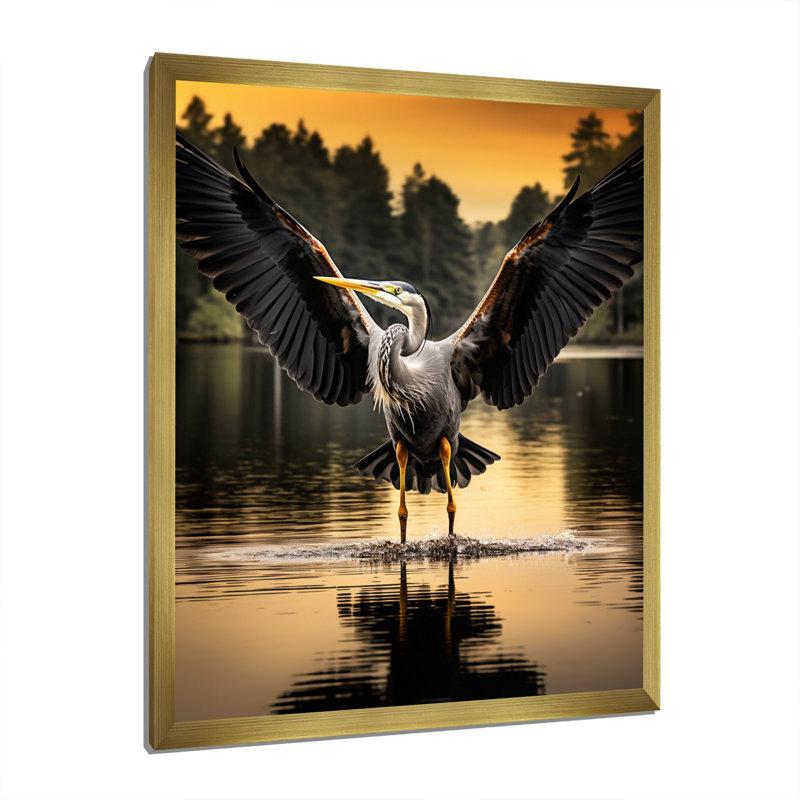 Kishawn Heron Winged Majesty II sur toile, Encadrement doré, H 20 po x l 12 po x P 1 po