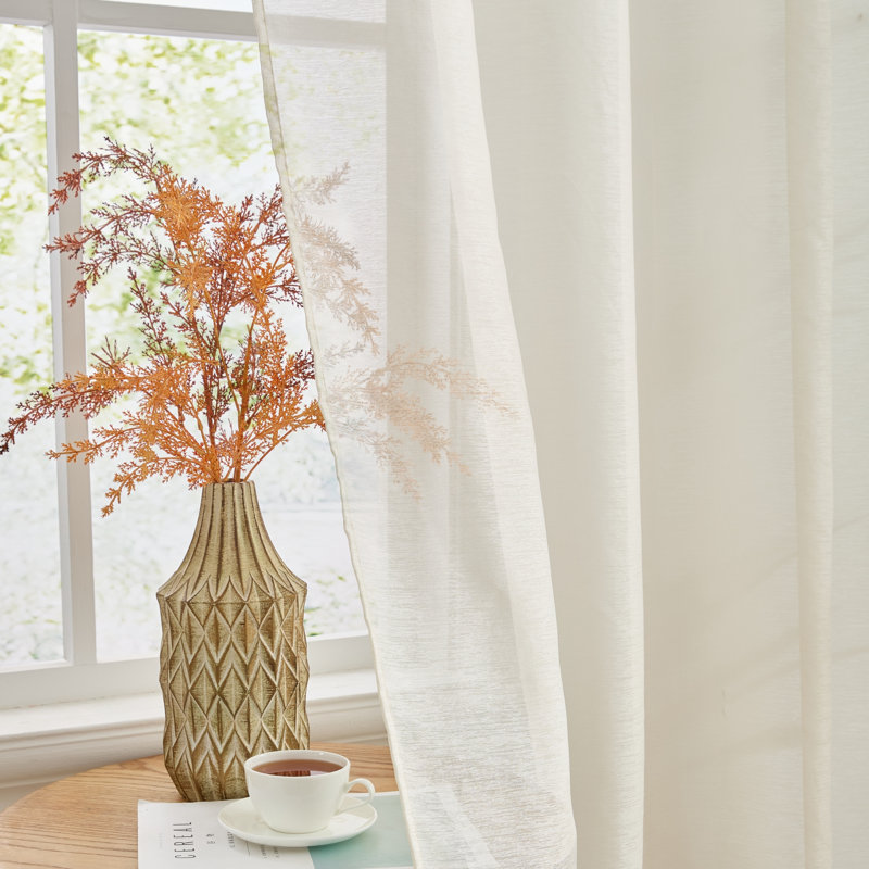 Paire de rideaux semi-transparents avec œillets Carmille, Cream, L 54 po x L 95 po