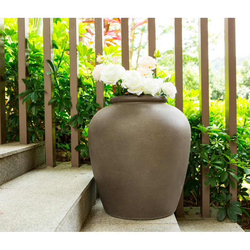 Pot à fleurs en béton Stefan