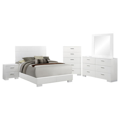 Ensemble de chambre avec grand lit 5 pièces Coonrod