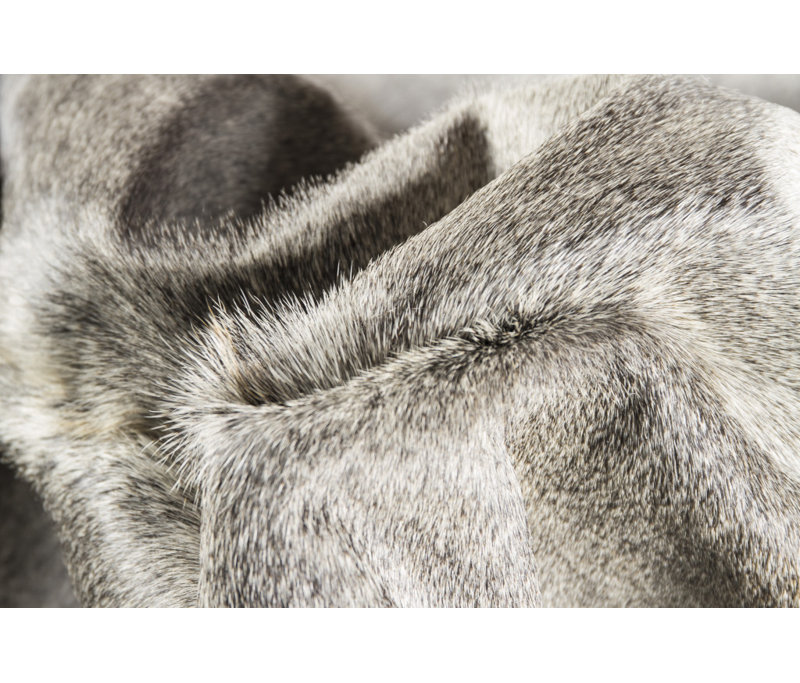 Tapis en cuir de vache noué à la main gris et blanc 5 pi x 7 pi
