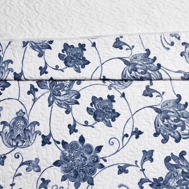 Full Blue Cotton Reversible Floral Quilt Set