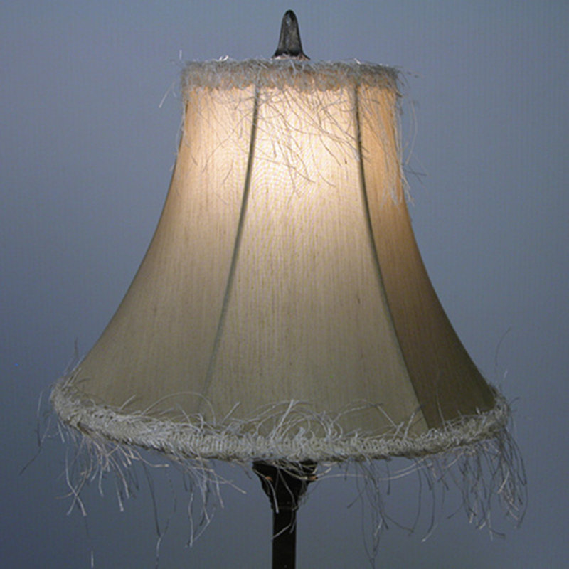 Abat-jour cloche en soie/chantoung H 9 po (vis) en beige
